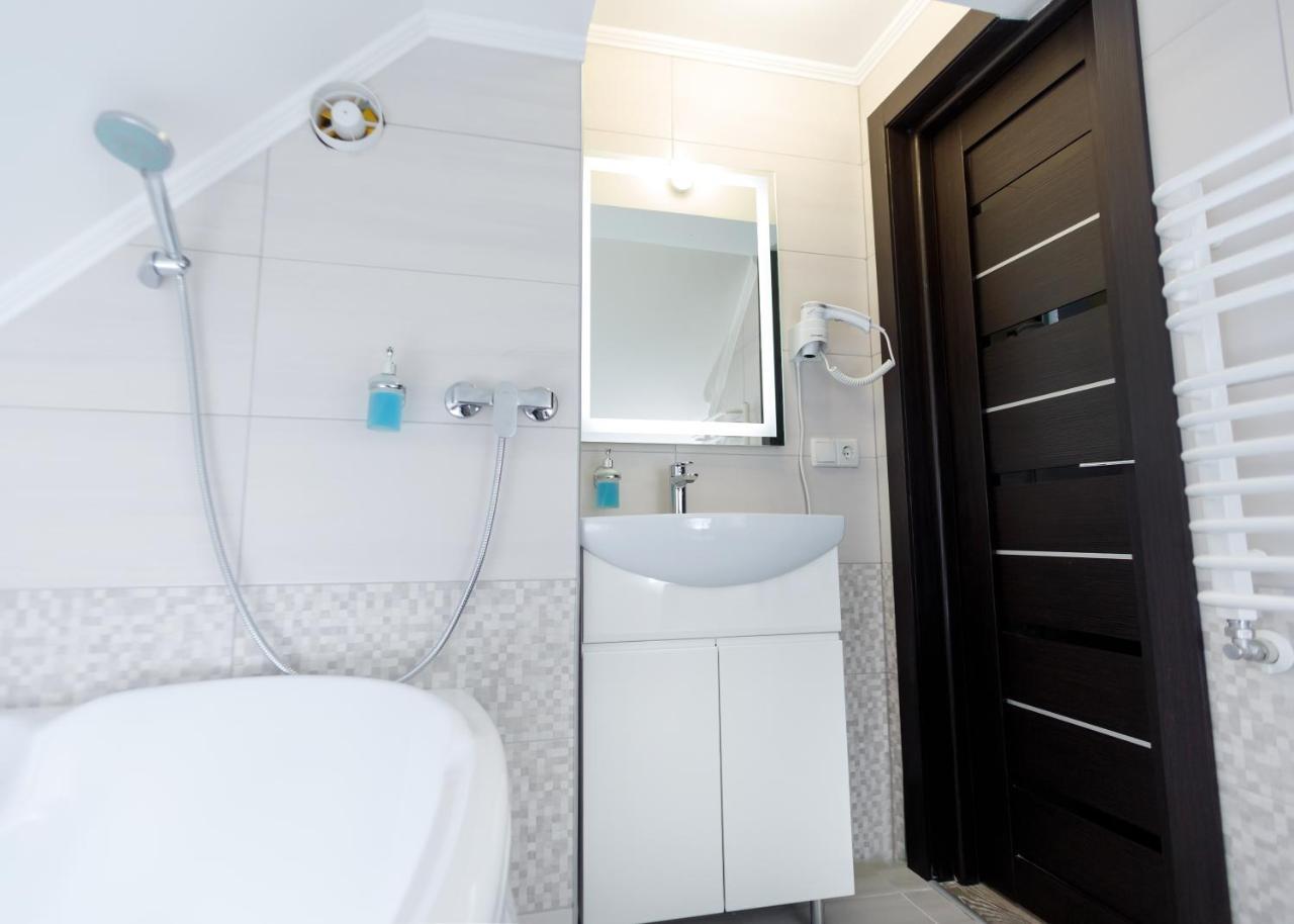 Gorhouse Hotel Jaremče Esterno foto